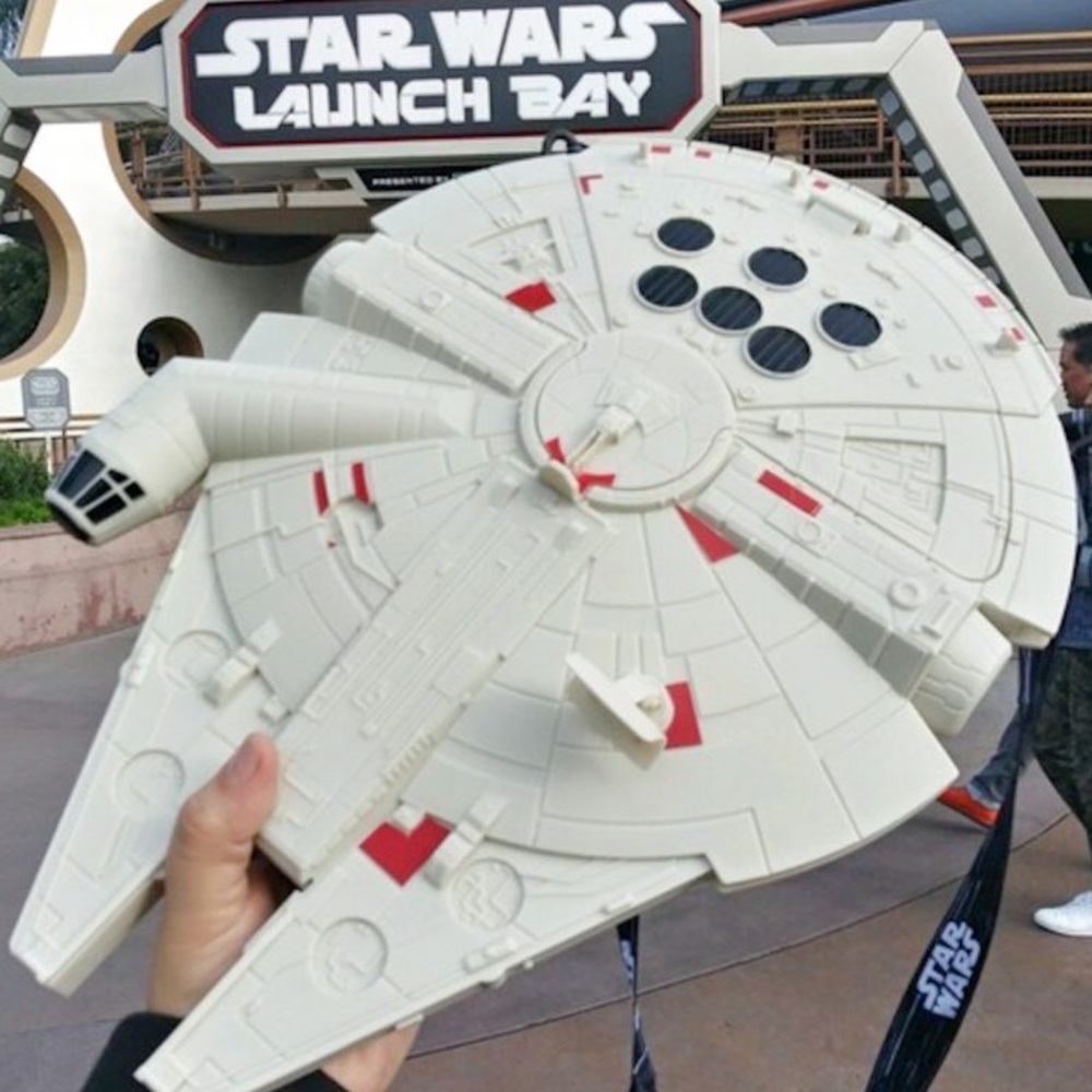 ✨🌈HP🌈✨COPY - Millennium Falcon popcorn bucket